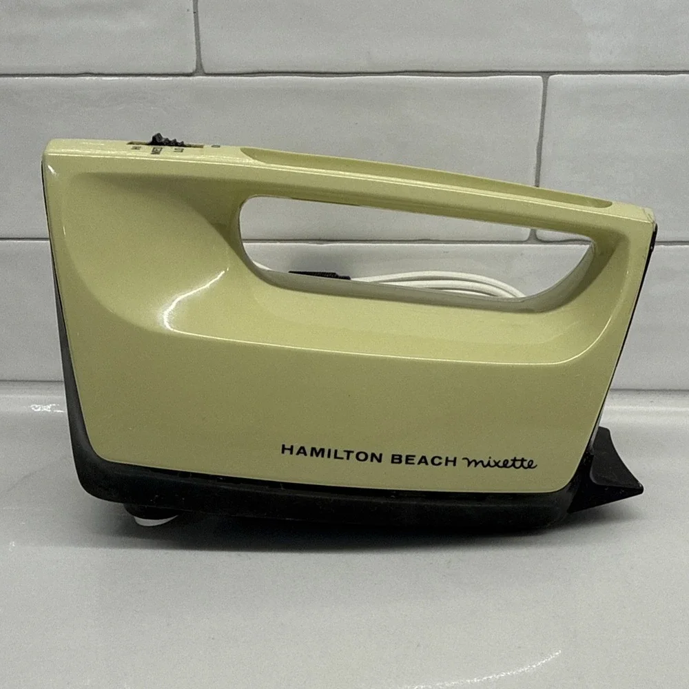 Vintage Hamilton Beach Scovill Portable Mixer Model 87A Avocado Green - Tested